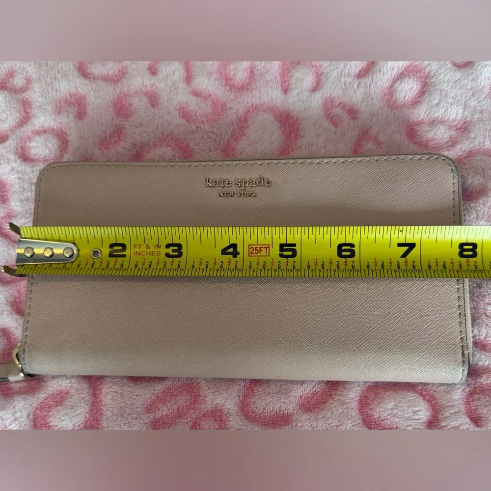 Kate Spade Women’s Soft Pink Wallet